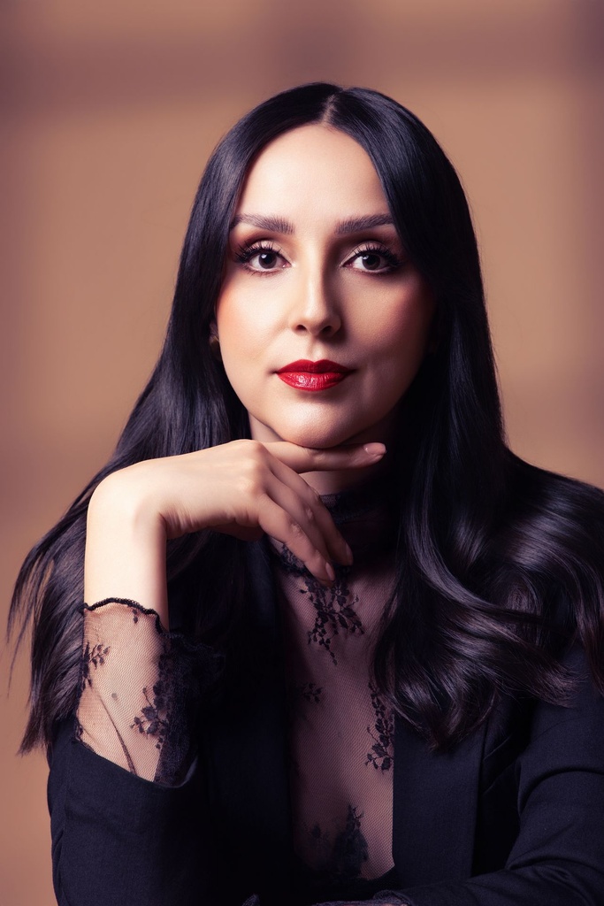 Anticipo Retrato Femenino Esencial
